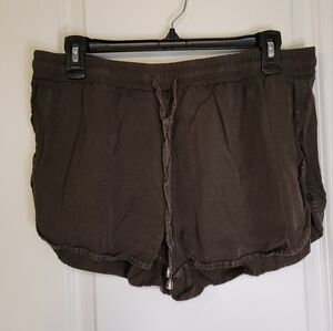 Karlie Tencel Army Green Casual Shorts